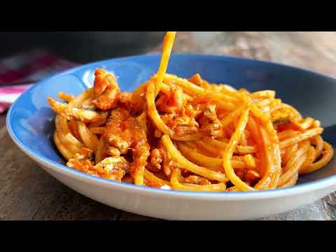 Pasta alici e pomodoro - cremosissima!