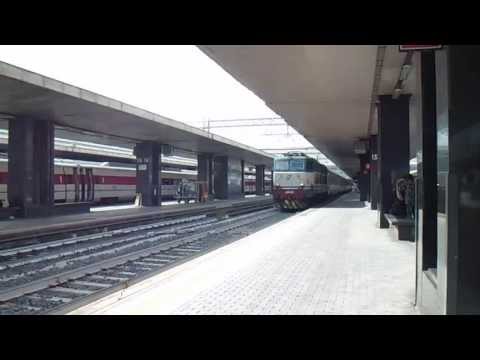 E656.024 in partenza con l' IC 707 "Roma Termini - Taranto