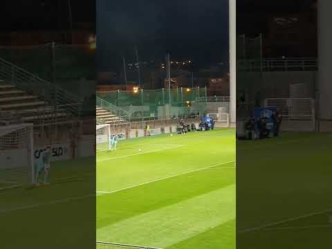 FC Martigues 1 USL Dunkerque 0. Ohhhh hisse (j'ai coupé la vidéo). Martigues. 09:12 pm. 24/04/23