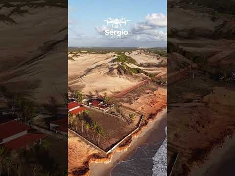 A Praia de Caraúbas, no litoral norte do Rio Grande do Norte, é conhecida pelas falésias, dunas