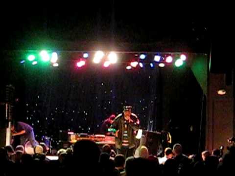 The Mighty Underdogs: "Gunfight"