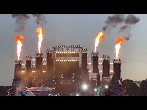 Tiesto Playing - Pepas - @ Electric Zoo 2021