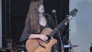 Happy Rhodes live - Toledo, OH 11-09-03 (VIDEO - full house concert)