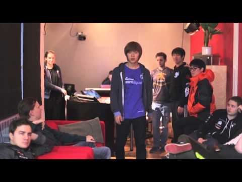 HomeStoryCup VIII Day 1 Impressions