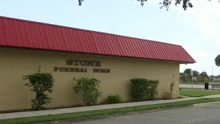 ‘Almost every death we have:’ Funeral home holds 4 funerals per week related to COVID-19