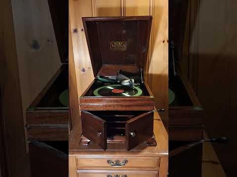 Loaded Pistol And Loaded Dice. Vocal with Instrumental Acc. -Lange-Heath- Gene Autry