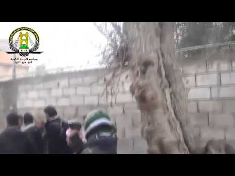 اشتباكات بين كتائب الجيش الحر وقوات النظام خلال اقتحام فرع الأمن السياسي في دير الزور ضمن معركة "فجر التحرير"