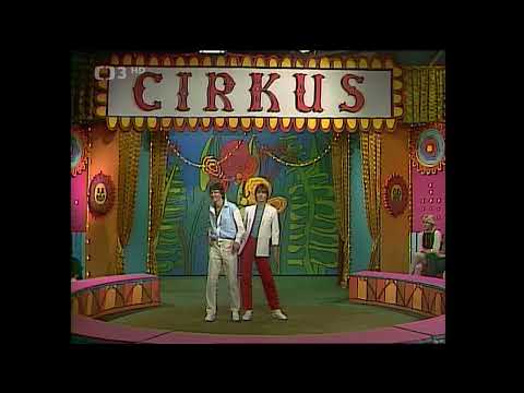 Petr Kotvald a Stanislav Hložek - Nesedej Na Lep Snům (1983)