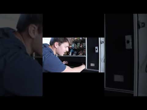 Free food HACK from any vending machine. #shorts