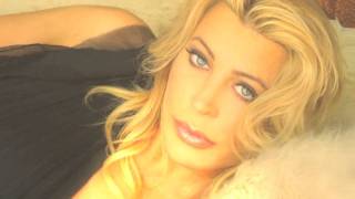 Taylor Dayne ad