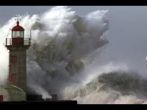 15ft Storm Surge Washes Away Homes in Ft. Myers Beach