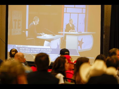 Gov. Greg Abbott and Beto O'Rourke addresses crowd in South Texas