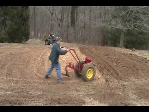 How to Use a Disc Harrow Model 300