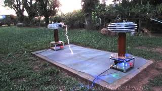 &quot;Daft Punk - Veridis Quo&quot; on Musical Tesla Coils