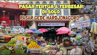 Download lagu Pasar Tertua Dan Terbesar Di Solo, Pasar Gede Hardjonagoro #airinejourney #pasargede #surakarta mp3