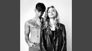 Loin d&#39;ici (far from here) (feat. Leonardo Davi)