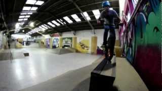 preview picture of video 'Rodrigo Vicente @Indoor Skate Community'