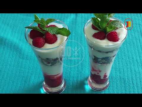 Weight Gain Breakfast/ Raspberry & Yoghurt with Granola/Granola & Fruit Parfaits//Homemade Granola
