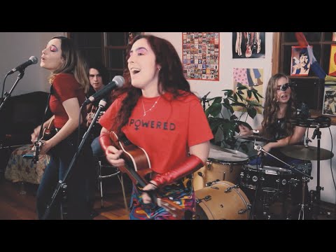 Little Quirks - 'Conqueror' (the Aurora song)