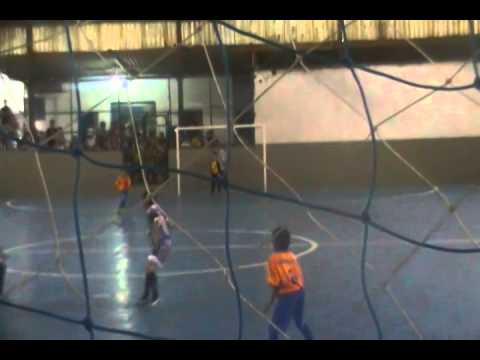 Sai de Baixo x A.D. Guaru com gol do meu craque