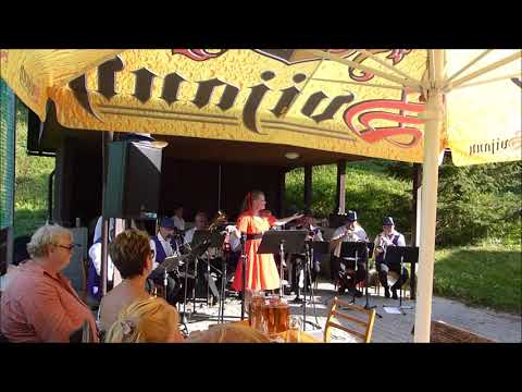 Samšina - Kyzivátova kapela zakončila letní setkání s hudbou