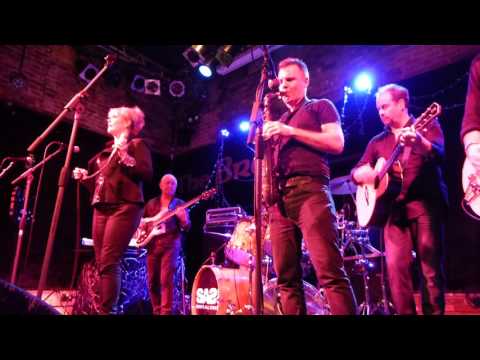 SAS Band - Baker Street with Cheryl Baker