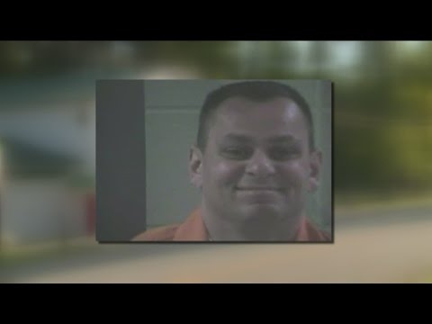 Laurel County man arrested for stalking, voyeurism