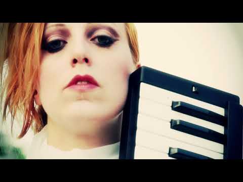 The Frozen Autumn "I Love You But I've Chosen Synthesizers" Official Videoclip