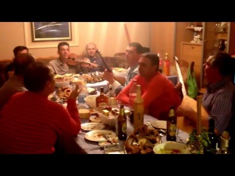 IVICA,MACAK I SLAVEN,,,na slavi u derventi...13.04.2014 god...