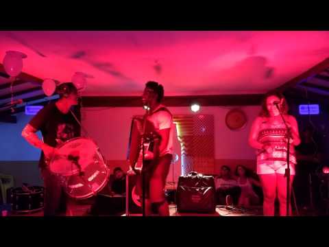 Black Forró e Bárbara Greco-Erro Eu