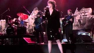 K.T. Oslin - Younger Men (Live at Farm Aid 1990)