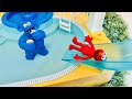 POOL Fun SESAME STREET Elmo And Cookie Monster Toys Video Swimming Water Fun