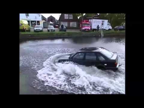 Auto te water, wat nu?