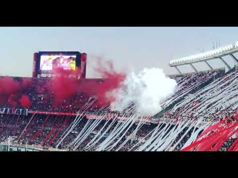 "Recibimiento River va. Defensa y justicia." Barra: Los Borrachos del Tablón • Club: River Plate