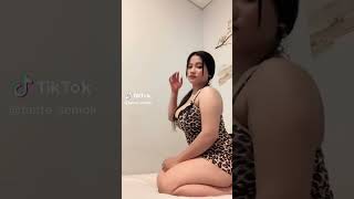 Download lagu Tante hot goyang nungging mp3