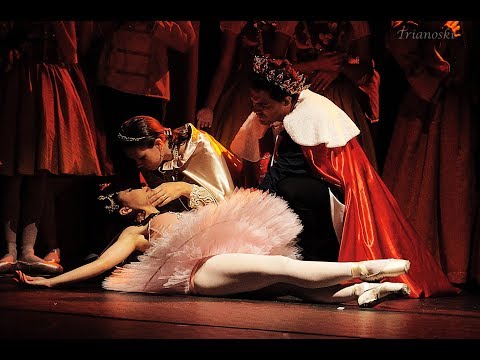 A Bela Adormecida - Ato I - O Feitiço com Gabi Trianoski e Andrieli Pinheiro (FUNDACAM)