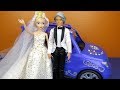 Elsa's Wedding ! Elsa and Anna toddlers at the Church - lots of princesses invited - dresses - gowns