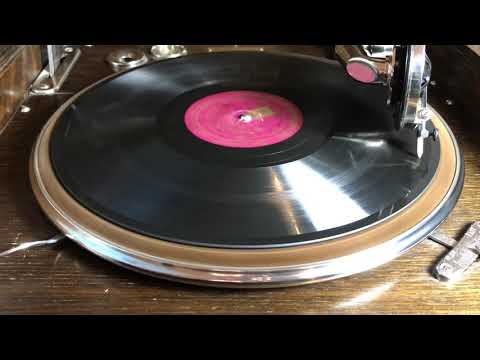 Le Chant des partisans de l'Amour, russe : « По долинам и по взгорьям » sur phonographe 1933