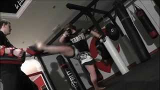 preview picture of video 'KAREVO DOJO, Beginners Kickboxing, Fun, Safe Training System'