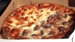 Woman Calls 911 After Pizza Gets Delivered With The Wrong Toppings
