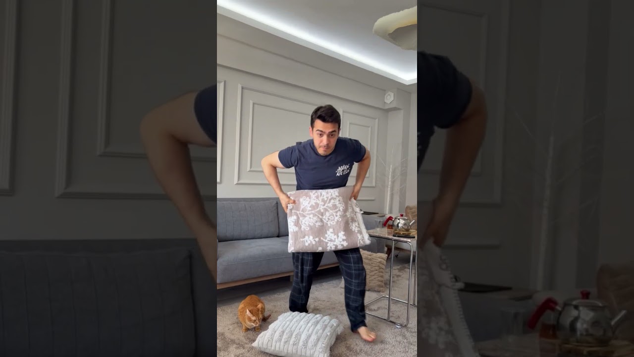 My cat and I teamed up. The result? 😹 #funny #cats #catshorts