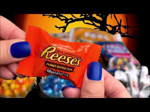 Filling Cups with Candy ASMR Mini Reese's Peanut butter cups Halloween Candies
