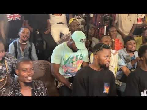 TEXT CHOMI AT HÉRITIER WATA