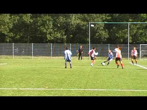 RKAVV D1 - Forum Sport D2, 1e helft, ruststand 3 - 0