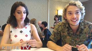 Adelaide Kane & Toby Regbo pour Ksite