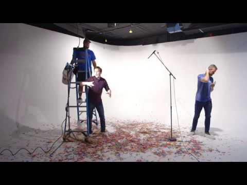 Walk to Restaurants (while watching this ad)!