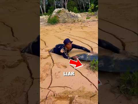 Nemu Tanaman di Rawa Berlumpur, Pria Ini Kaget Nemuin Harta Karun!