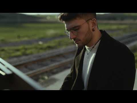 Saul Cosentino - Este Amor Como un Sol - Daniele Basilio - Pianist