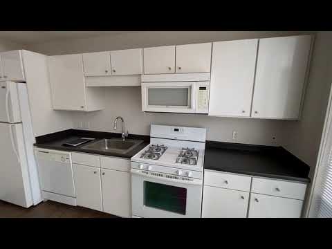 Studio Loft (Contemporary) 812 Sq. Ft.