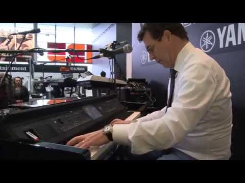 Peter Baartmans presenting the features of our new CVP 600 Clavinova Series.